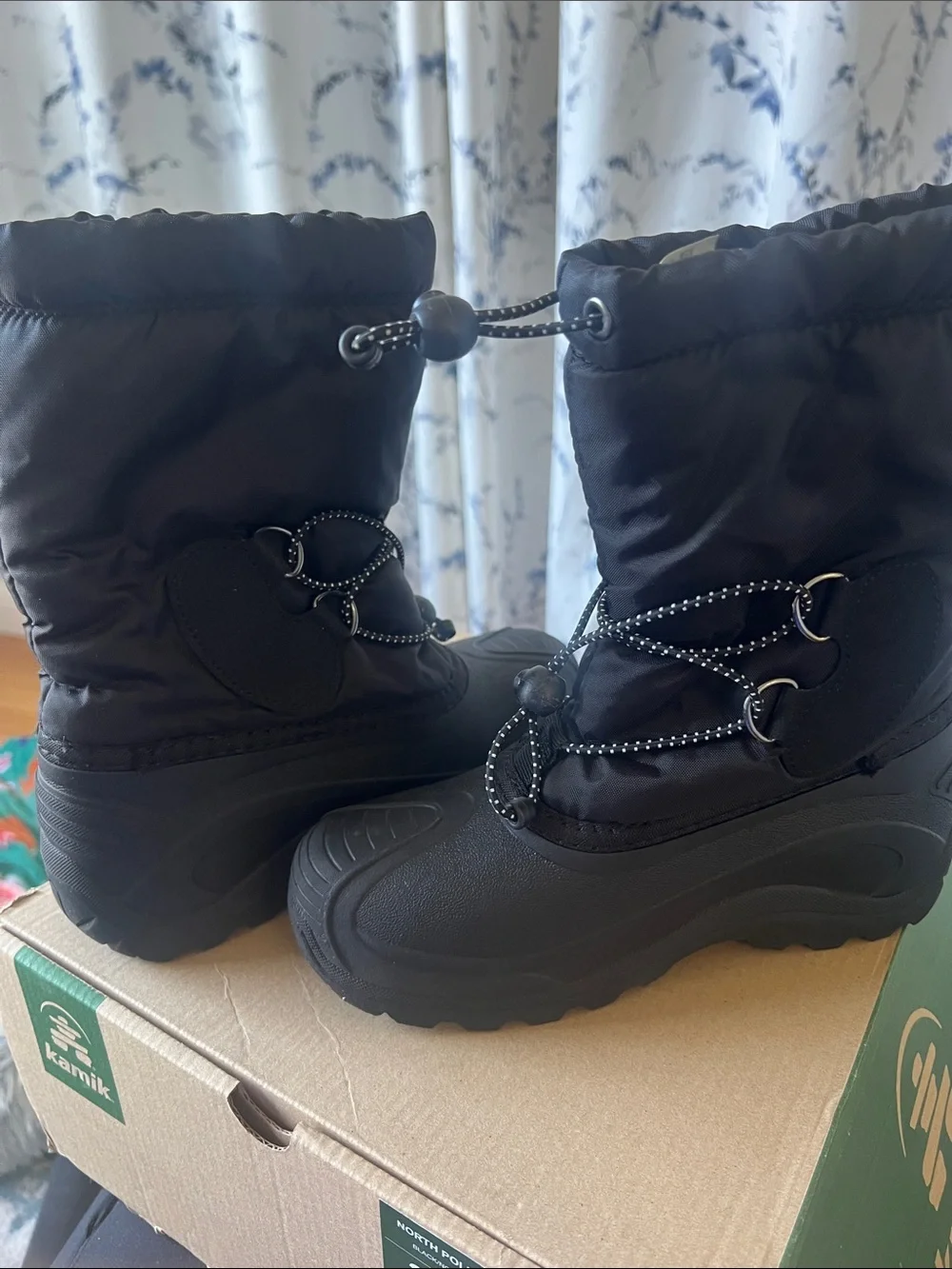 Kamik Black Kids Snow Boot with Drawcord